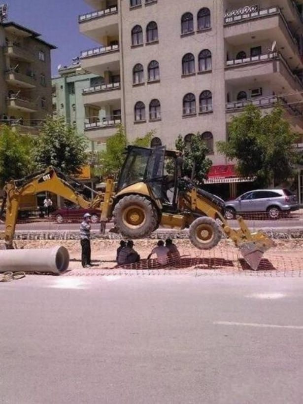 birisi_is_gubenligi_mi_dedi_1421746224_4825.jpg