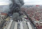 Bayrampaşa'daki yangın havadan b&ouml;yle g&ouml;r&uuml;nt&uuml;lendi