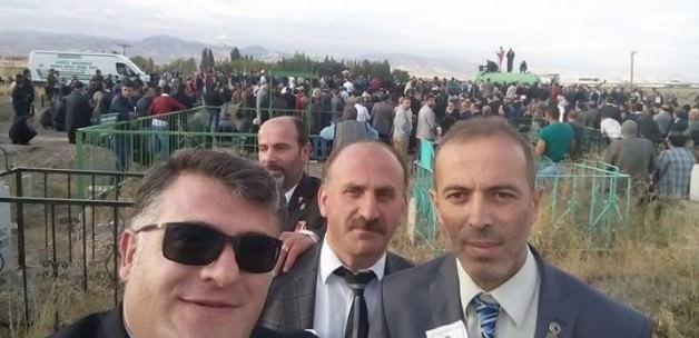 Dernek başkanına "selfie" tepkisi Dernek başkanına "selfie" tepkisi