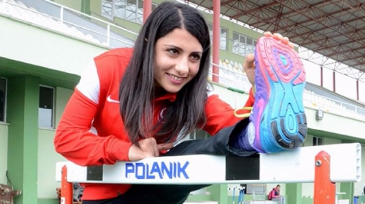 Atletizm Federasyonundan Milli atlete şok! Atletizm Federasyonundan Milli atlete şok!