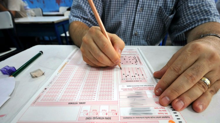 Sınavı iptal edilen 150 bin kişiye ne olacak?