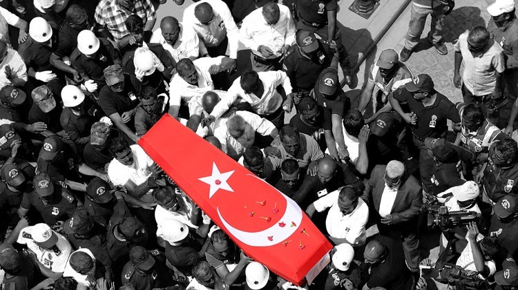 [Resim: demokrasi_sehitleri_son_yolculuguna_ugur...3_8755.jpg]