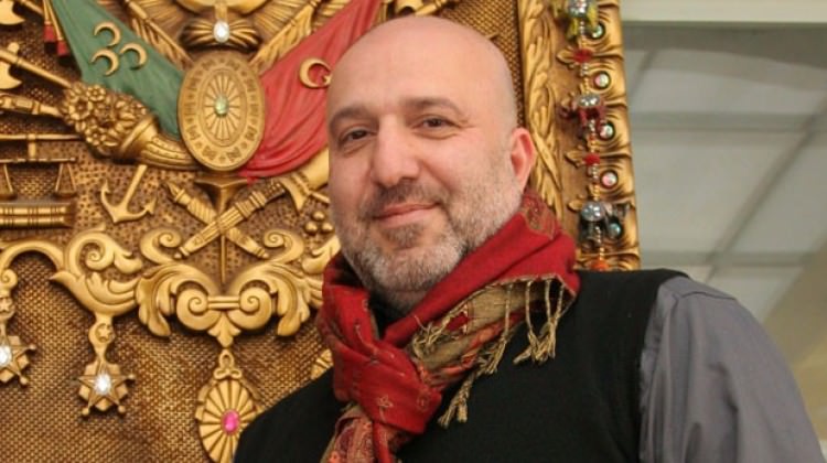 [Resim: 2_abdulhamidin_torunu_feto_bize_de_tekli...0_1056.jpg]