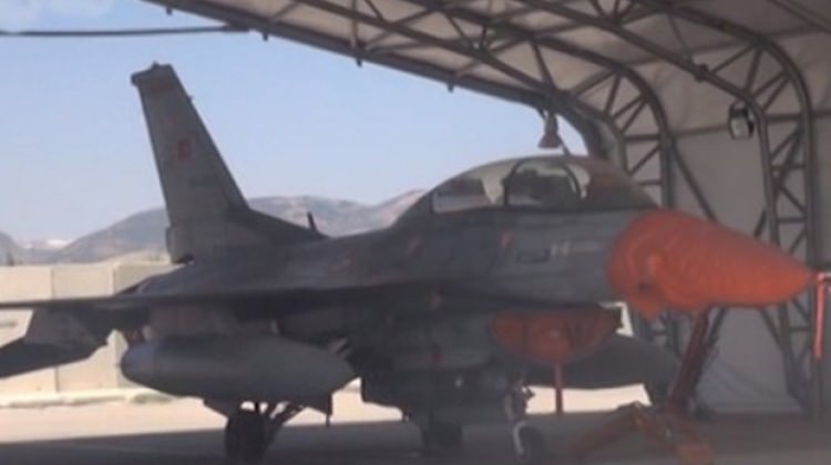 [Resim: darbecilerin_kullandiklari_ucaklardaki_s...3_8357.jpg]