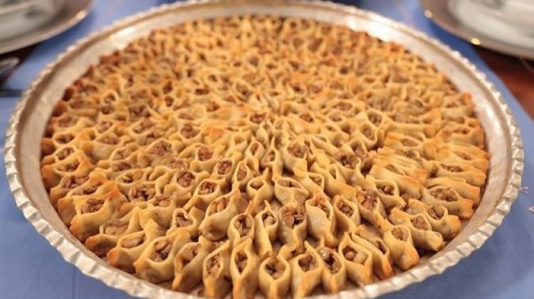 Mercimekli sini mantısı tarifi Mercimekli sini mantısı tarifi