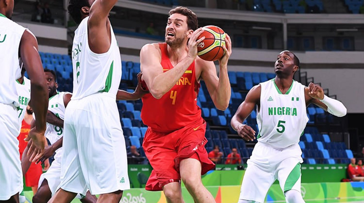 Rio'da skandal! Sporcular içerideyken patlatıldı Rio'da skandal! Sporcular içerideyken patlatıldı