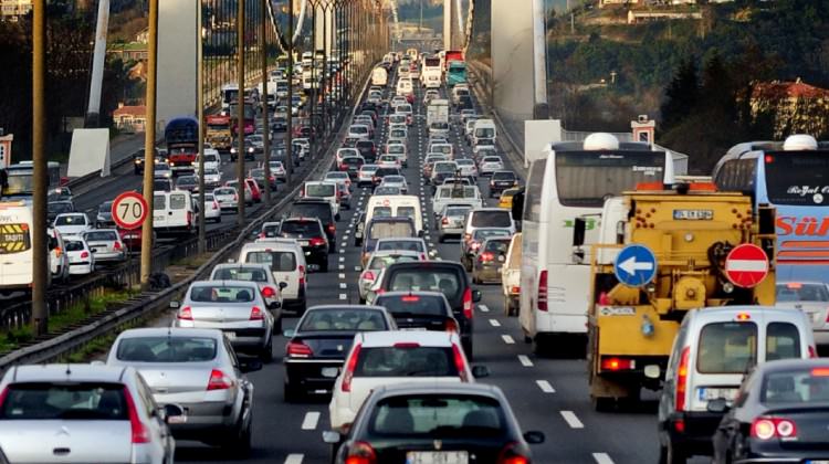 Zorunlu trafik sigortasında fiyatlar düştü! Zorunlu trafik sigortasında fiyatlar düştü!