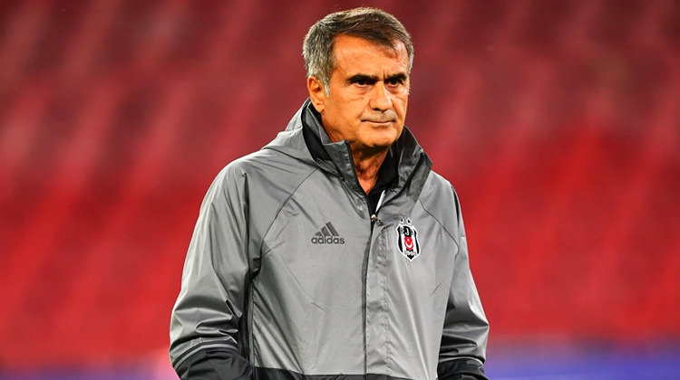 Beşiktaş'ta 5 futbolcu topun ağzında! Beşiktaş'ta 5 futbolcu topun ağzında!