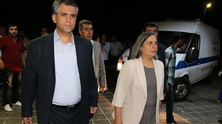 Gültan Kışanak tutuklandı Gültan Kışanak tutuklandı
