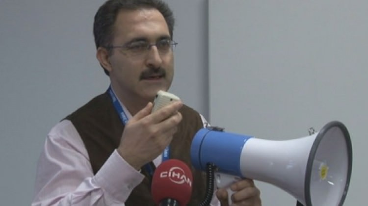 [Resim: fetocu_yazarin_buyukelci_twitine_dikkat_...2_9924.jpg]