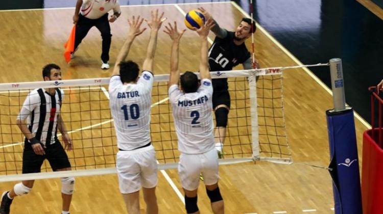 Beşiktaş kazandı, Halkbank turladı! Beşiktaş kazandı, Halkbank turladı!