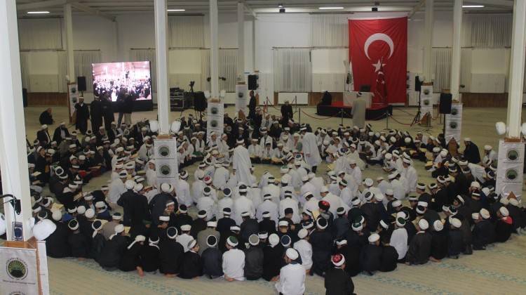 Bir kutlu hizmet Bir kutlu hizmet