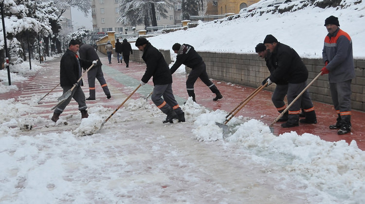 11 Ocak'ta Sivas, Yozgat, Çorum okullar tatil mi? Hava durumu 11 Ocak'ta Sivas, Yozgat, Çorum okullar tatil mi? Hava durumu