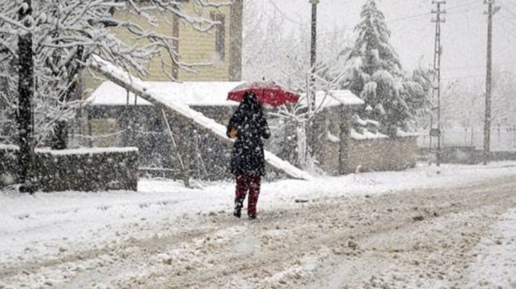 12 Ocak Karabük'te okullar tatil mi? 12 Ocak Karabük'te okullar tatil mi?