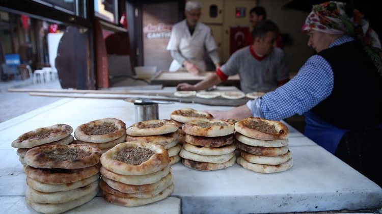 Bursalıların vazgeçilmezi 'cantık' Bursalıların vazgeçilmezi 'cantık'