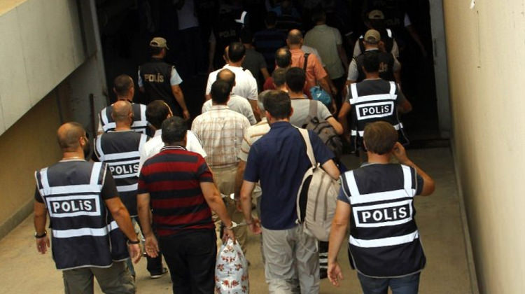 İşte FETÖ’nün ByLock’taki darbe mesajları