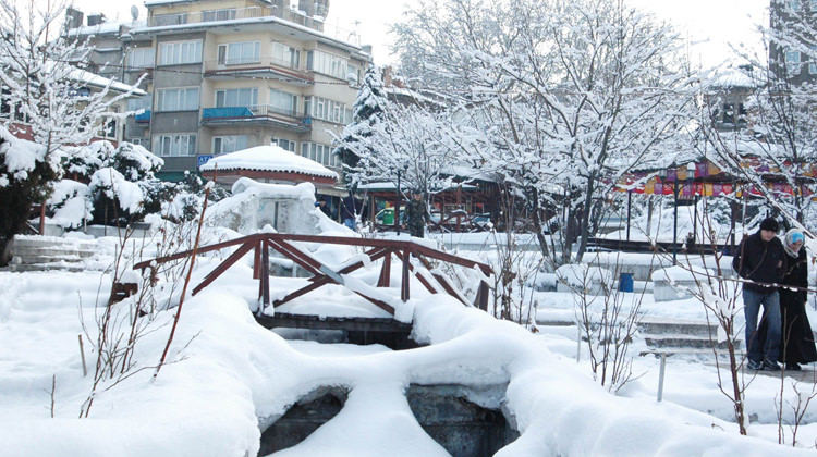 Kütahya, Bursa, Balıkesir'de okullar yarın tatil olacak mı? Kütahya, Bursa, Balıkesir'de okullar yarın tatil olacak mı?