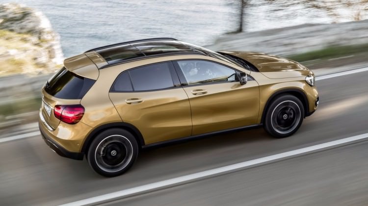 Mercedes Benz GLA yenilendi! İşte 2017 hali... Mercedes Benz GLA yenilendi! İşte 2017 hali...