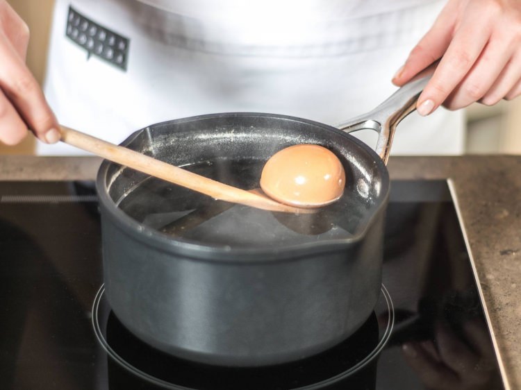 Kırmızı kefalli Niçoise salatası tarifi Kırmızı kefalli Niçoise salatası tarifi