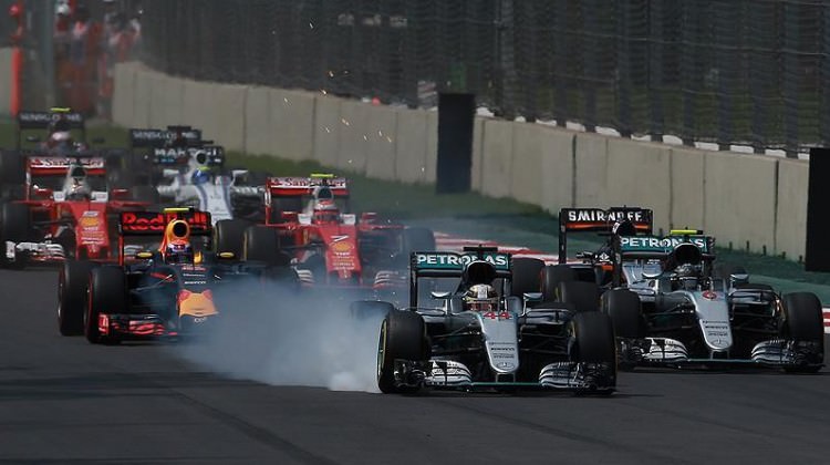 Formula 1'in satılmasına onay Formula 1'in satılmasına onay