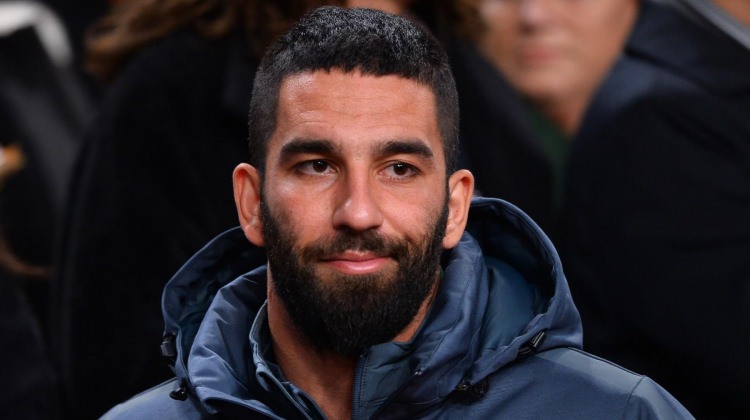 Arda Turan gönülleri fethetti Arda Turan gönülleri fethetti
