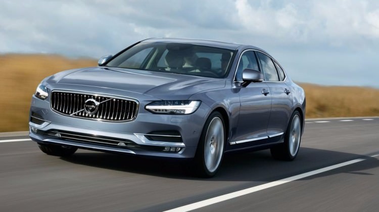 Volvo S90'a iki yeni motor Volvo S90'a iki yeni motor