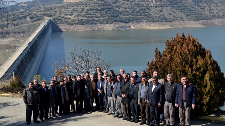 Küçükmenderes Sulama Birliği Toplantısı Küçükmenderes Sulama Birliği Toplantısı