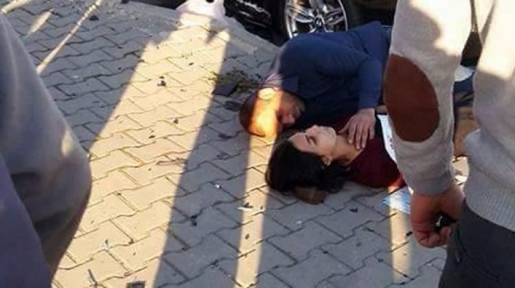 Ağır yaralandılar! Başında böyle bekledi Ağır yaralandılar! Başında böyle bekledi