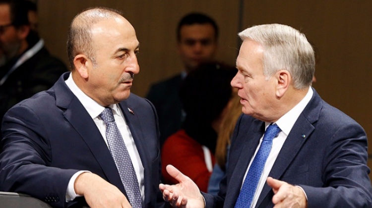 Dışişleri Bakanı Çavuşoğlu, Ayrault ile görüştü! Dışişleri Bakanı Çavuşoğlu, Ayrault ile görüştü!
