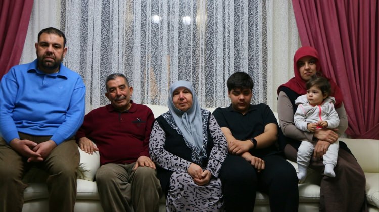 İzmir'deki CHP'li kadınlara saldırı iddiası İzmir'deki CHP'li kadınlara saldırı iddiası