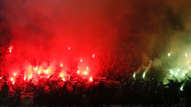 UEFA'dan Saint-Etienne'e şok! UEFA'dan Saint-Etienne'e şok!