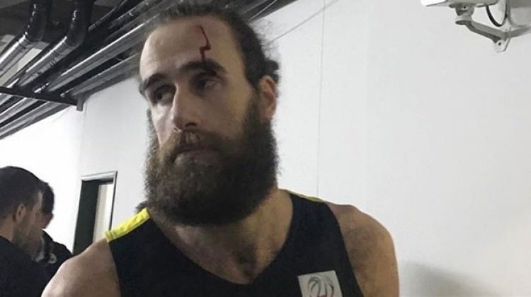 Galatasaray'a 1 maç seyircisiz oynama cezası Galatasaray'a 1 maç seyircisiz oynama cezası