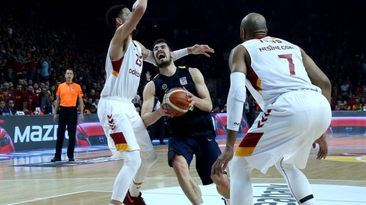 Dev derbide müthiş geri dönüş! Dev derbide müthiş geri dönüş!