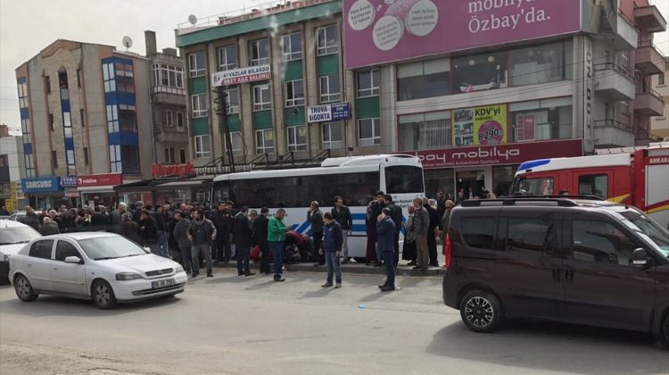 Başkentte trafik kazası: 2 ölü, 1 yaralı Başkentte trafik kazası: 2 ölü, 1 yaralı