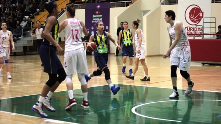 F.Bahçe'den deplasmanda 30 sayı fark F.Bahçe'den deplasmanda 30 sayı fark
