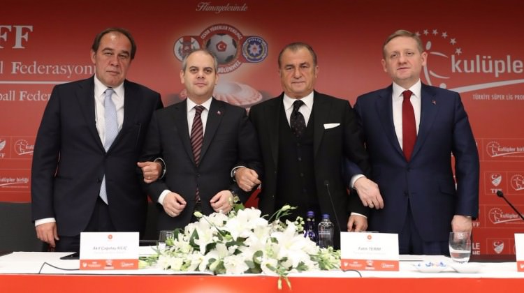 Futbolun zirvesi İstanbul'da buluşacak Futbolun zirvesi İstanbul'da buluşacak