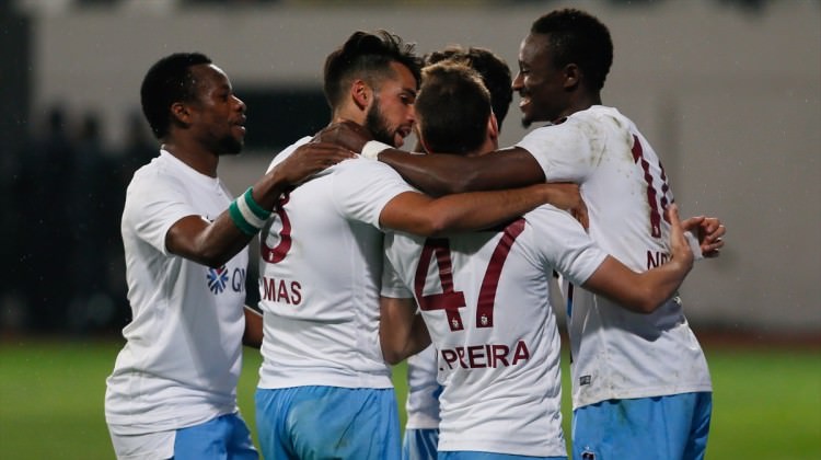 İkinci yarının lideri Trabzonspor! İkinci yarının lideri Trabzonspor!