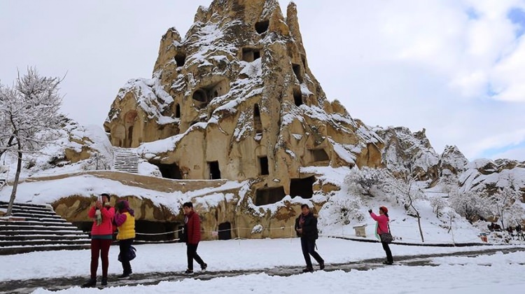 Kapadokya beyaza büründü Kapadokya beyaza büründü