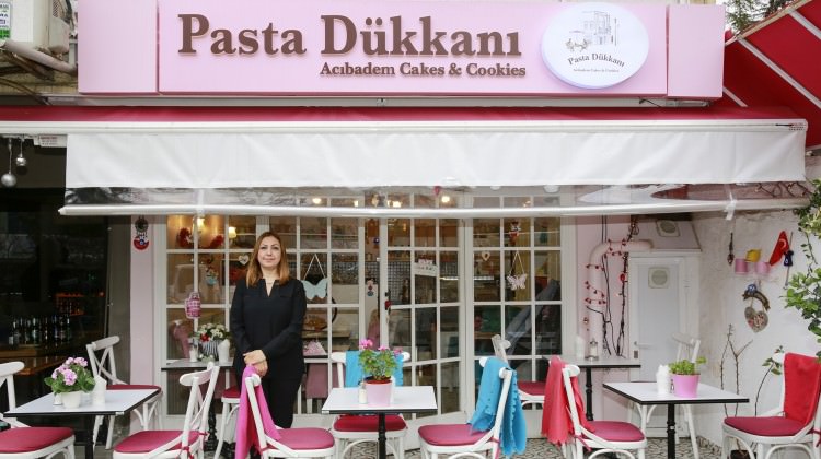 Pasta dükkanı'nın başarılı patronu oldu Pasta dükkanı'nın başarılı patronu oldu