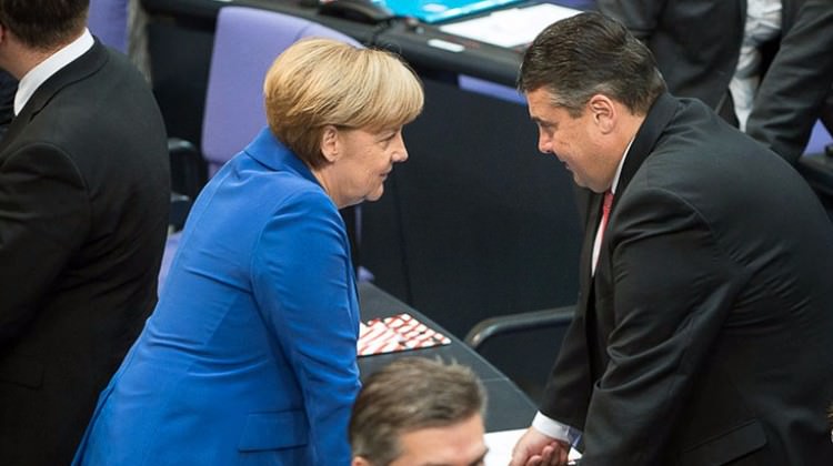 Merkel'in Bakanı: Türkiye AB'ye çok uzak Merkel'in Bakanı: Türkiye AB'ye çok uzak