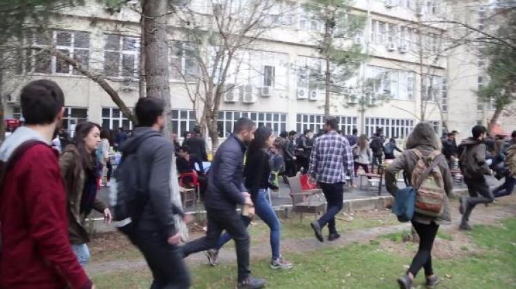 Dicle Üniversitesi karıştı! Dicle Üniversitesi karıştı!