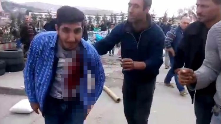 İzmir karıştı! Sokak ortasında dehşet İzmir karıştı! Sokak ortasında dehşet