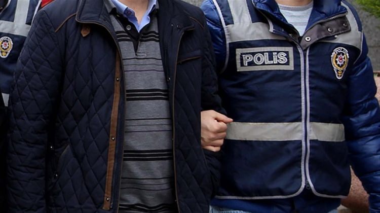 Mersin'de 7 PKK'lı tutuklandı Mersin'de 7 PKK'lı tutuklandı