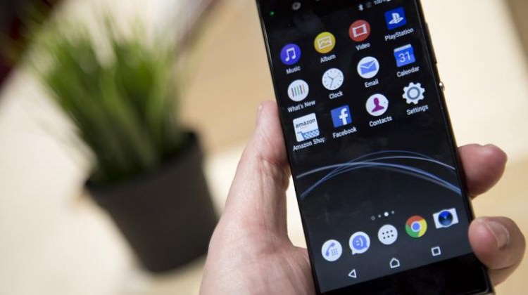 Siyasilerin telefon numaraları yayınlandılar Siyasilerin telefon numaraları yayınlandılar