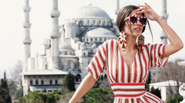 Yolanthe'nin yeni işi şaşırttı Yolanthe'nin yeni işi şaşırttı