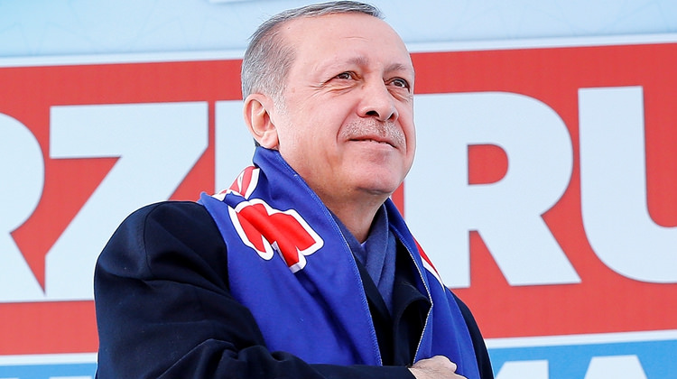 Erdoğan, Erzurum'da müjdeyi verdi! 'Adayız...' Erdoğan, Erzurum'da müjdeyi verdi! 'Adayız...'