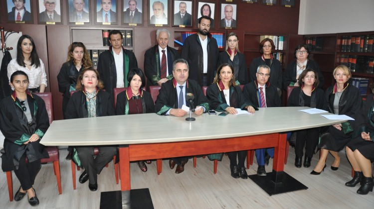 Halk oylamasına itirazlar Halk oylamasına itirazlar