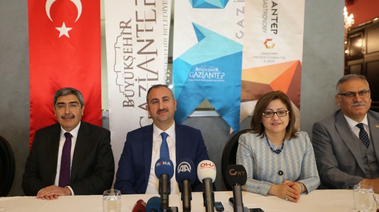 Şahin: '2 milyon Gaziantepliye teşekkür ediyorum' Şahin: '2 milyon Gaziantepliye teşekkür ediyorum'