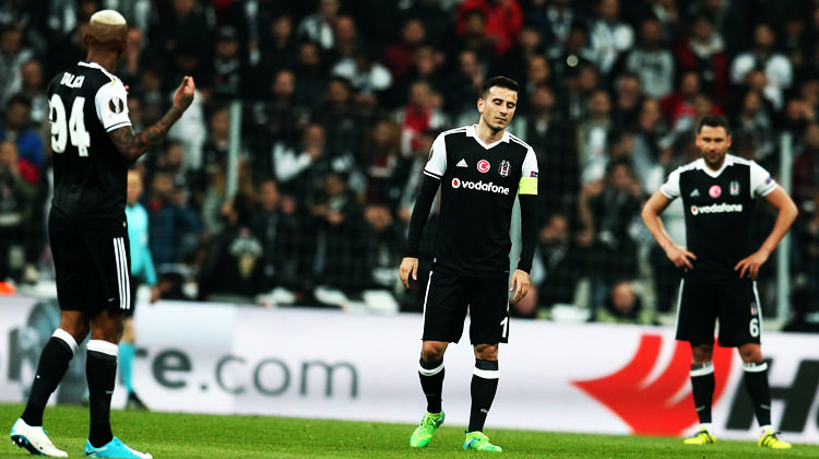 Arena'da hüzün! Penaltılarda yıkıldık! Arena'da hüzün! Penaltılarda yıkıldık!