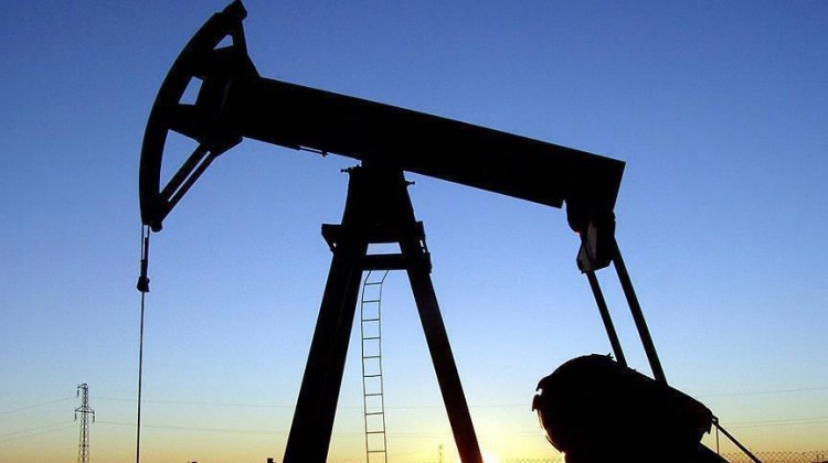 Brent petrol 55 dolarda tutunmaya çalışıyor Brent petrol 55 dolarda tutunmaya çalışıyor